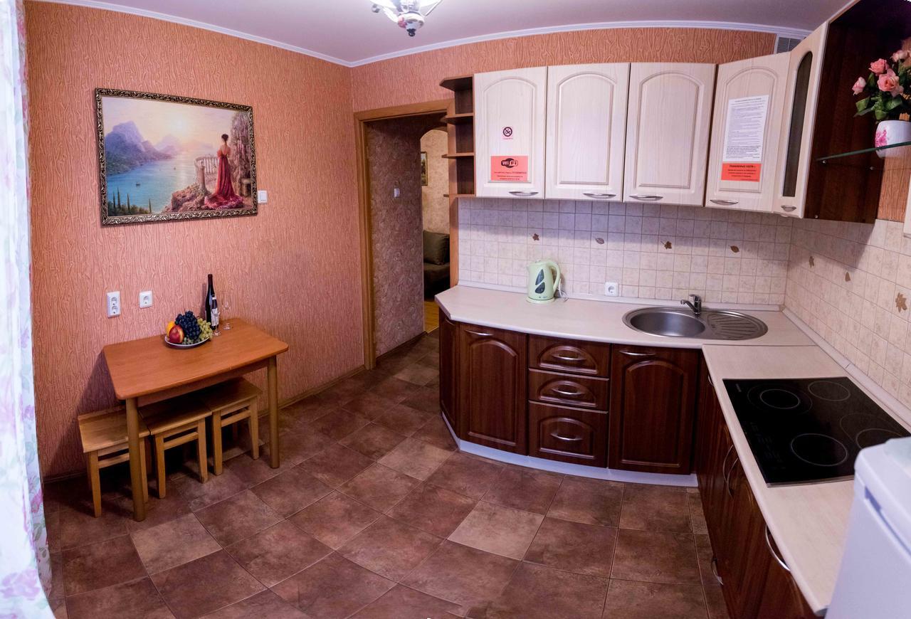 Apartment On Permyakova 76 Tyumen Esterno foto